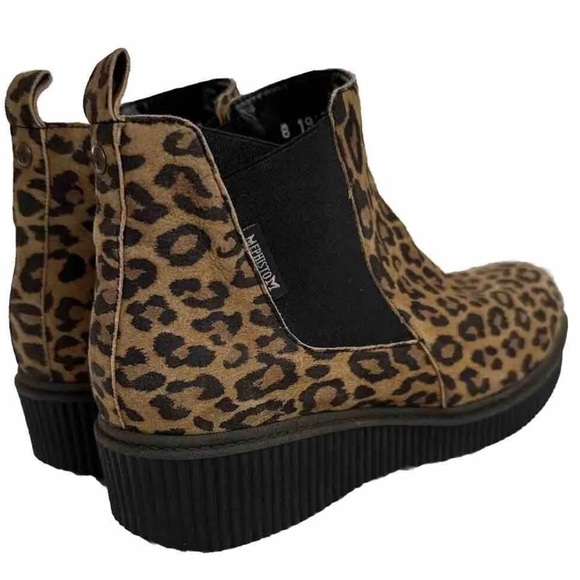 New! Mephisto Emie Brown Leopard Boots US 7 Shoes Animal Print Retail  $399 - Picture 8 of 8
